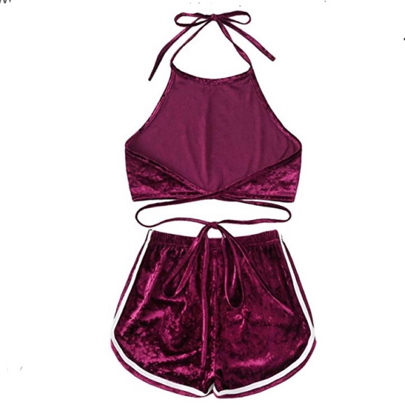 NWOT Velvet 2 piece set booty short crop top cute - Picture 2 of 5